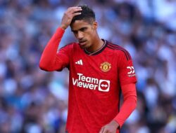 Manchester United Resmi Melepas Raphael Varane di Akhir Musim