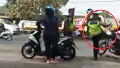 Keributan antara Polisi dan Warga di Padang, 2 Personel Satlantas Diserang Massa