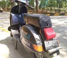 Menggali Daya Tarik Vespa Excel 150 di Era Modern