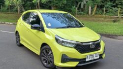 Honda Brio vs Toyota Agya: Siapa yang Lebih Unggul?