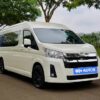 Toyota HiAce Premio: Kendaraan Komersial dengan Fitur Premium