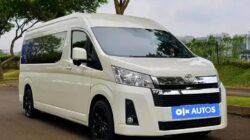 Toyota HiAce Premio: Kendaraan Komersial dengan Fitur Premium