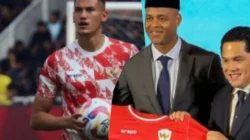 Kluivert Percaya pada Jay Idzes Sebagai Kapten Timnas Indonesia