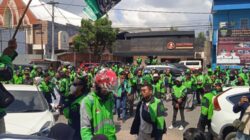 Pembegalan Ojek Online di Cikarang Barat: Luka Bacok dan Kehilangan Motor