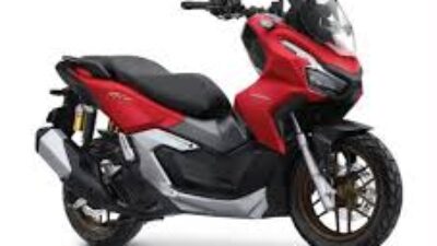 Petualang Sejati di Jalanan Kota: Honda ADV 160 Menggebrak Pasar Skutik Adventure!