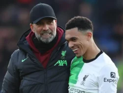 Klopp Menyatakan Kekecewaan atas Reaksi Fans Terhadap Trent