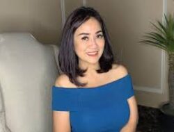 Tante Ernie: Pengalaman Didekati Pejabat yang Mengundang Tanda Tanya