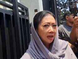 Kehilangan Mpok Alpa: Asri Welas Berduka