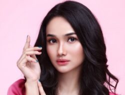 Faby Marcelia: Cantik dan Peduli di Tengah Aksi Demonstrasi