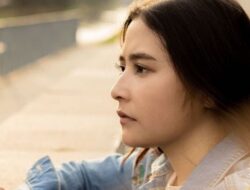 Prilly Latuconsina Dilarikan ke Rumah Sakit, Ungkap Penyebabnya