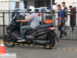 Menelusuri Kymco Downtown 250i: Skuter yang Mengedepankan Kenyamanan