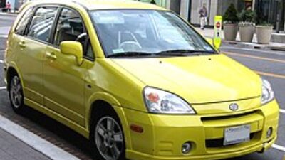 Suzuki Aerio: Mobil Keluarga Terjangkau dengan Segudang Fitur