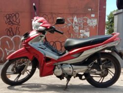 Honda Revo AT: Kombinasi Motor Bebek dan Matic yang Unik
