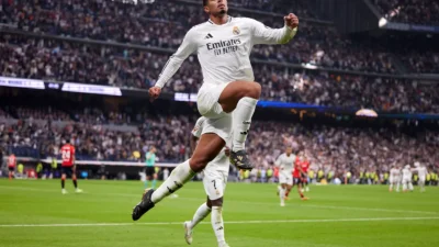 Bellingham Beri Pesan untuk Yamal Usai Madrid Tundukkan Barcelona