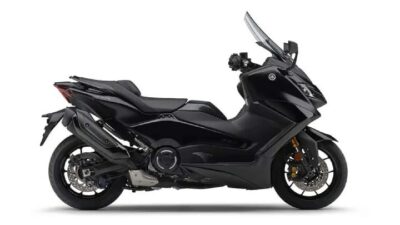Yamaha TMAX DX: Skuter Bertenaga dengan Kenyamanan Maksimal