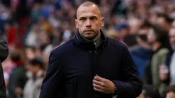 Ajax Mengakhiri Kerja Sama dengan John Heitinga Setelah Kekalahan di Eropa