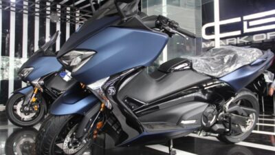 Skuter Mewah Yamaha TMAX DX: Perpaduan Desain dan Teknologi