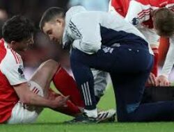 Mikel Arteta Cemas Setelah Declan Rice Cedera di Laga Melawan Brentford