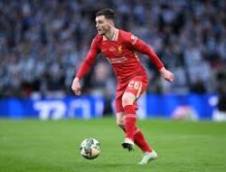 “Saya Ingin Bertahan” — Andy Robertson Jelaskan Alasan Tolak Tawaran Spurs