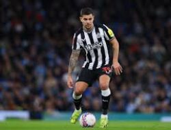Eddie Howe “Kesal Diam-diam”: Bruno Guimaraes Dikaitkan MU, Newcastle Terasa Kena Getah