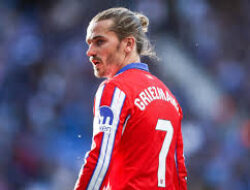 Griezmann Putuskan Bertahan di Atletico: Kejutan untuk Julian Alvarez yang Ragu-ragu