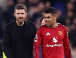 Manchester United Tetap Tak Terkalahkan, Carrick Sebut Perjalanan Masih Panjang