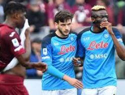 I Partenopei Terus Menempel Milan Setelah Menundukkan Torino — Analisis Taktik dan Pemain Bintang