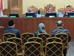 Jaksa Menilai Pengadaan Chromebook Berujung Kerugian Negara Rp 2,1 Triliun, Tuntutan 6 Tahun Dijatuhkan ke Sri Wahyuningsih dan Mulyatsyah