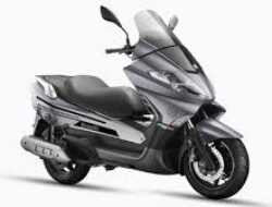 Benelli Zafferano 250, Skutik Besar dengan DNA Touring yang Kental