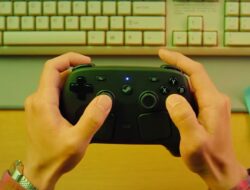 Steam Controller 2026 dari Valve Rilis 4 Mei, Hadirkan Trackpad Haptik dan Sensor TMR untuk Ubah Cara Main Gim PC